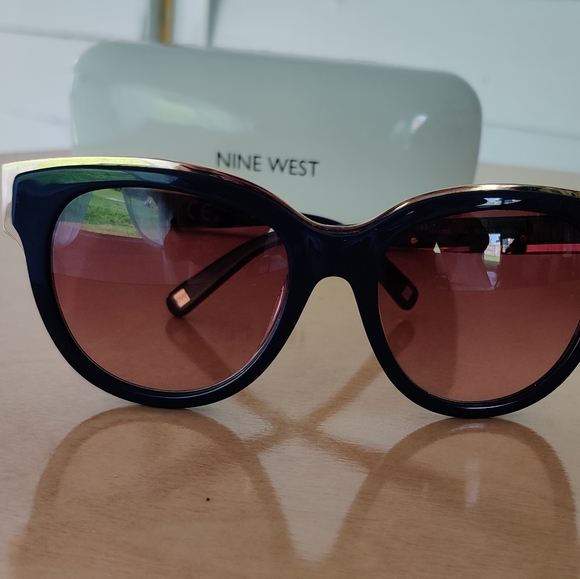 Nine West Sunglasses - Picture 1 of 6
